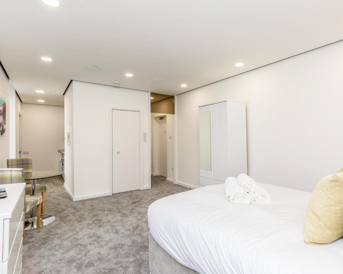Refurbished Studio Next To The Royal Mile Apartman Edinburgh Kültér fotó